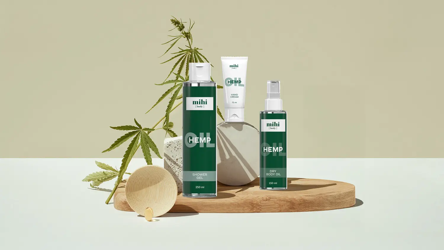 Avis sur la gamme Huile de Chanvre Mihi pour apaiser l'eczéma et le psoriasis, montrant les produits de la gamme Hemp Oil avec une feuille de chanvre stylisée.