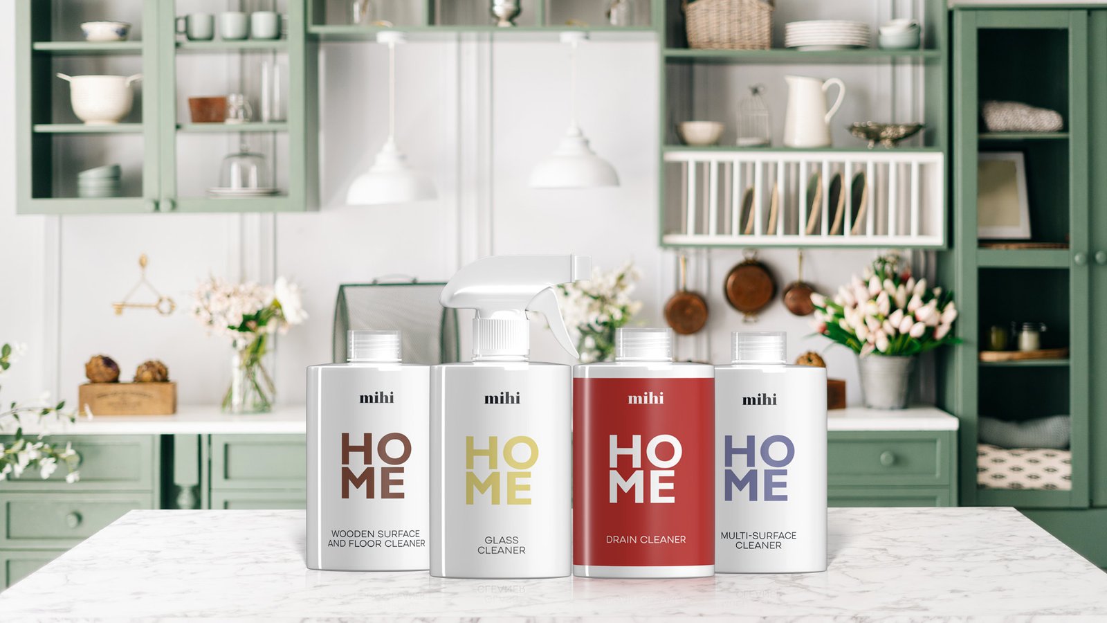 Personne souriante effectuant sa routine ménage efficace avec les produits Mihi dans une maison propre et lumineuse.